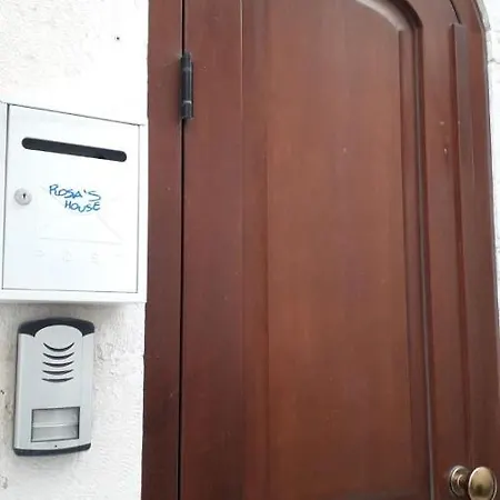 Rosa's House Holiday home Conversano